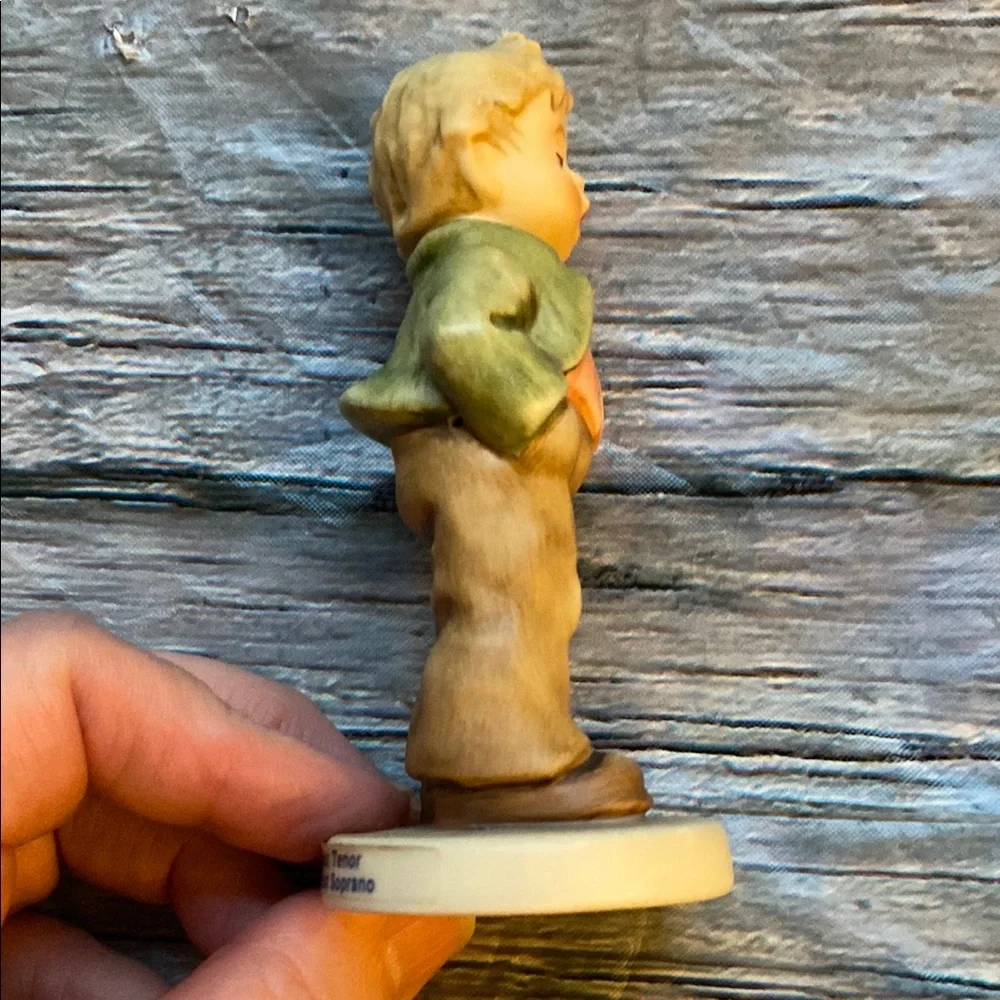 Goebel Figurine - MJ Erster Tenor Steadfast Soprano - Picture 7 of 8
